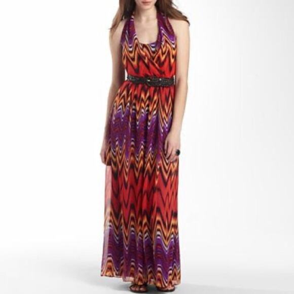 Bisou Bisou Dresses & Skirts - BISOU BISOU  Chevron Print Halter Maxi Dress 👗